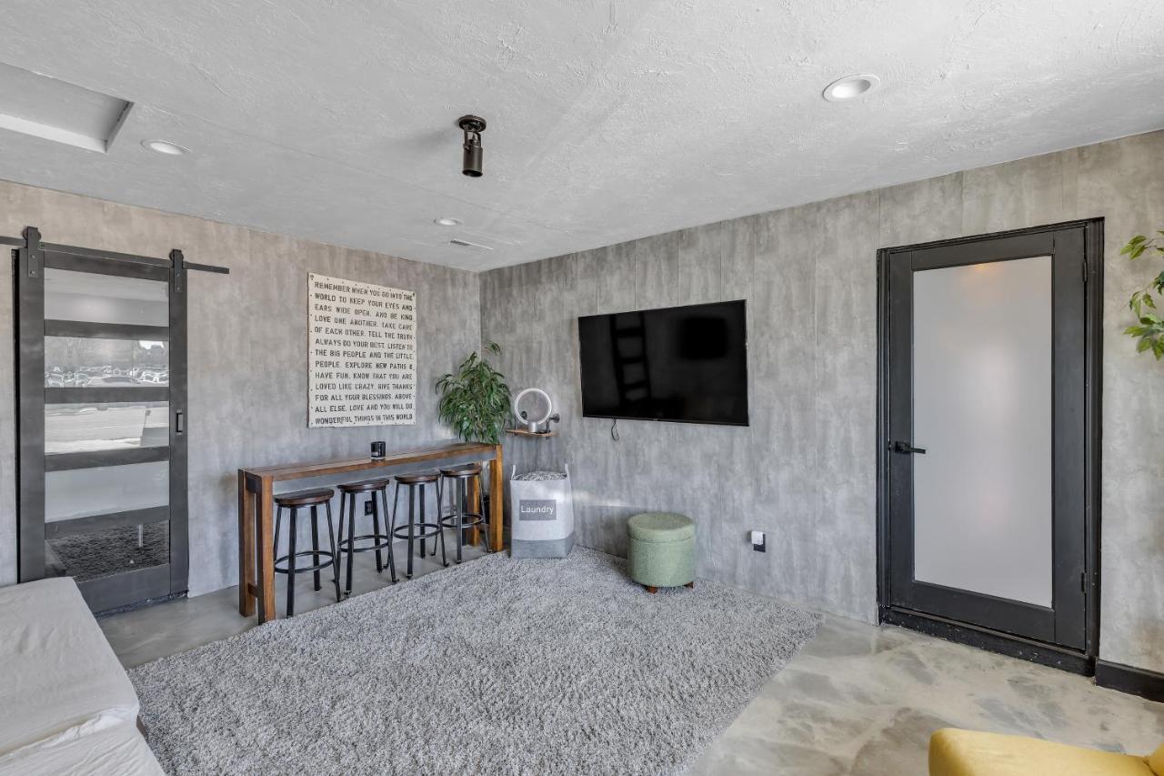 St George Family Getaway With Fire Pit, Ping Pong And Pet-Friendly Amenities St. George Luaran gambar