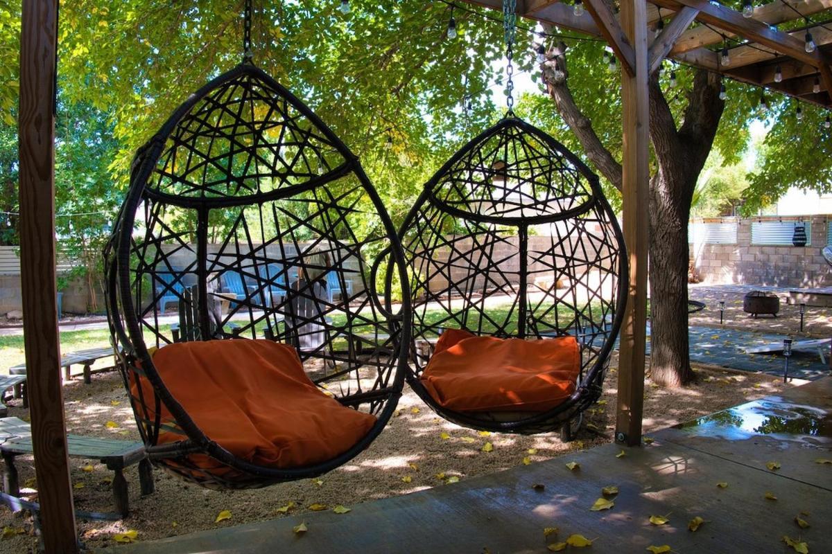 St George Family Getaway With Fire Pit, Ping Pong And Pet-Friendly Amenities St. George Luaran gambar
